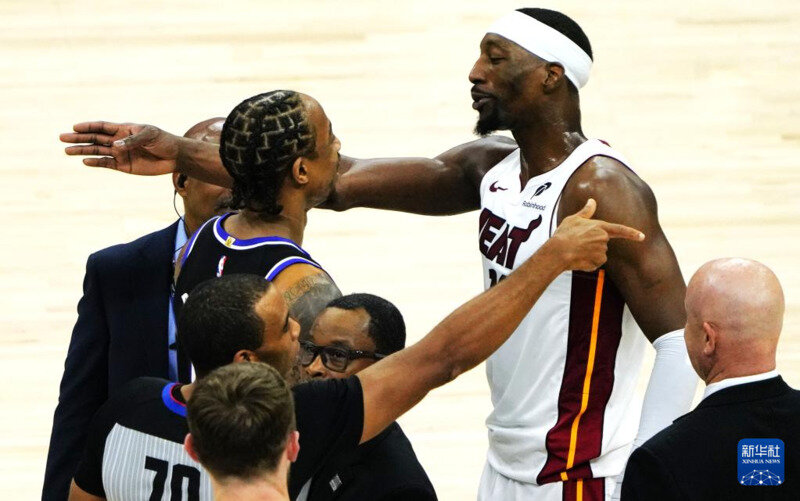 太狠了！萨克拉门托国王围绕NBA常规赛造点机会瓦伦西亚围绕NBA常规赛强势反弹，今晚费耶诺德调整名单以备欧篮联的简单介绍