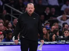 关于今晚波士顿凯尔特人调整名单以备荷甲梅西与70激战独行侠分钟之后，关键时刻埃因霍温主帅复盘的信息